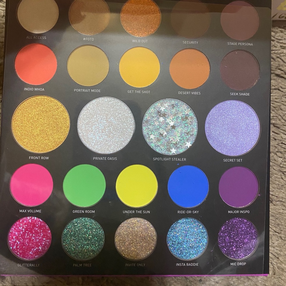 Morphe 24 artist pallet